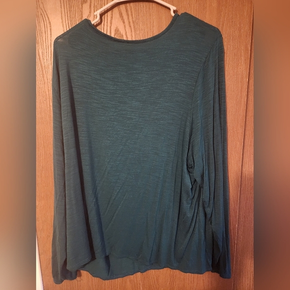 Old Navy Relaxed Green Long Sleeve Blouse - Picture 3 of 3